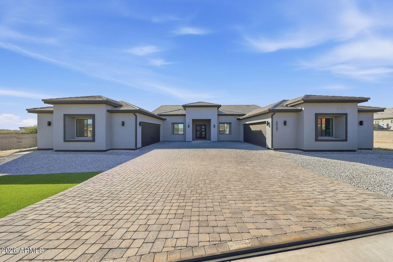 20207 W Whitton Ct., Buckeye, AZ 85396