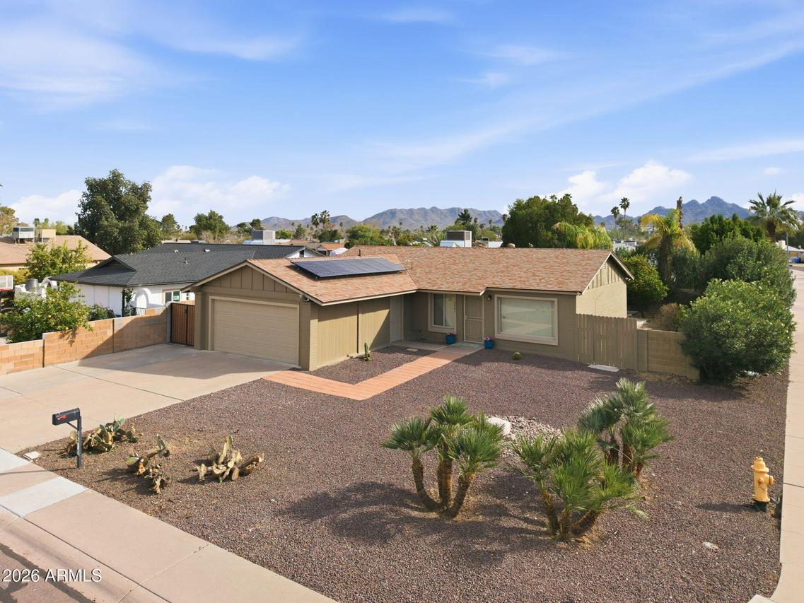 2501 E Dahlia Dr., Phoenix, AZ 85032