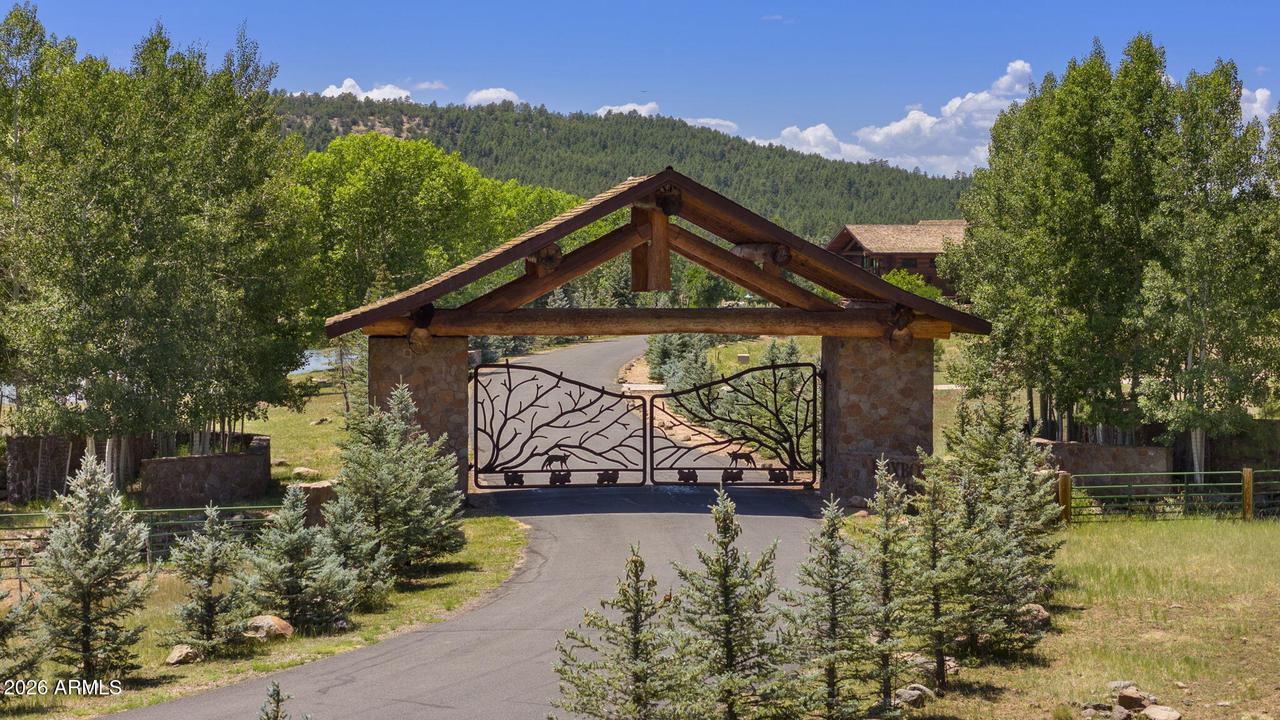 405 E Foxboro Rd., Flagstaff, AZ 86005