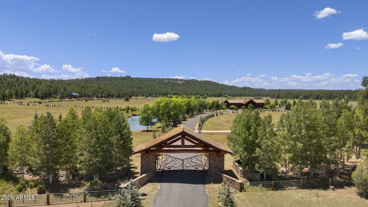 405 E Foxboro Rd., Munds Park, AZ 86017