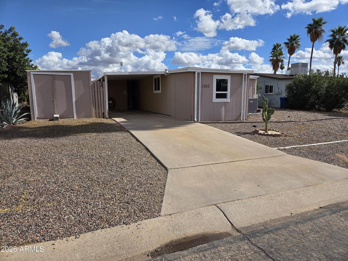 1707 S 72nd St., Mesa, AZ 85209