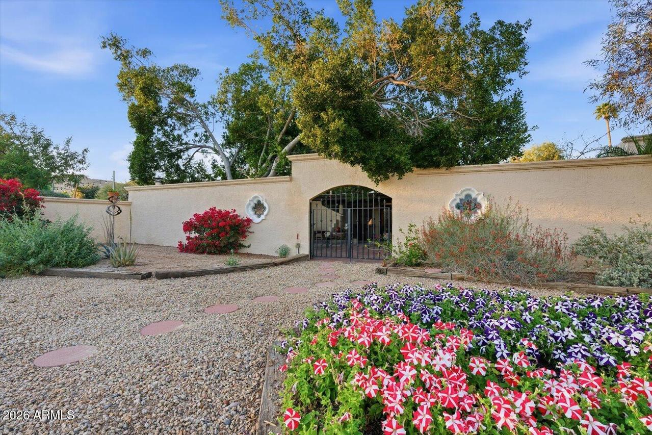 12054 S Tonalea Dr., Phoenix, AZ 85044