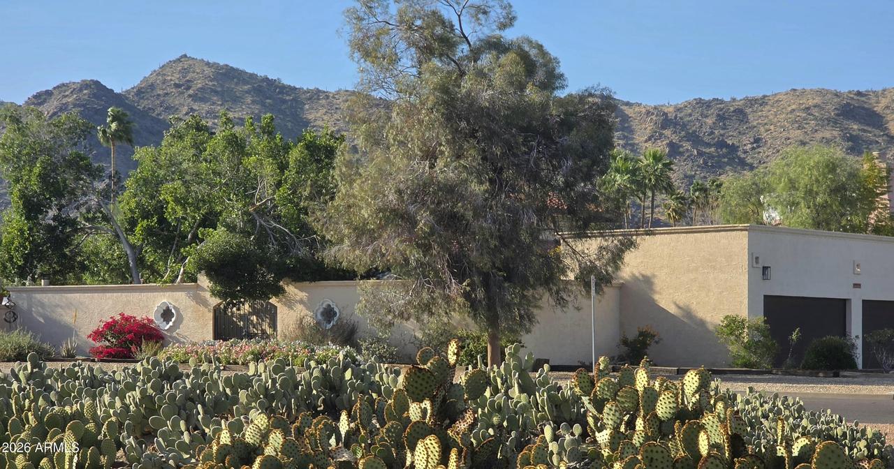 12054 S Tonalea Dr., Phoenix, AZ 85044