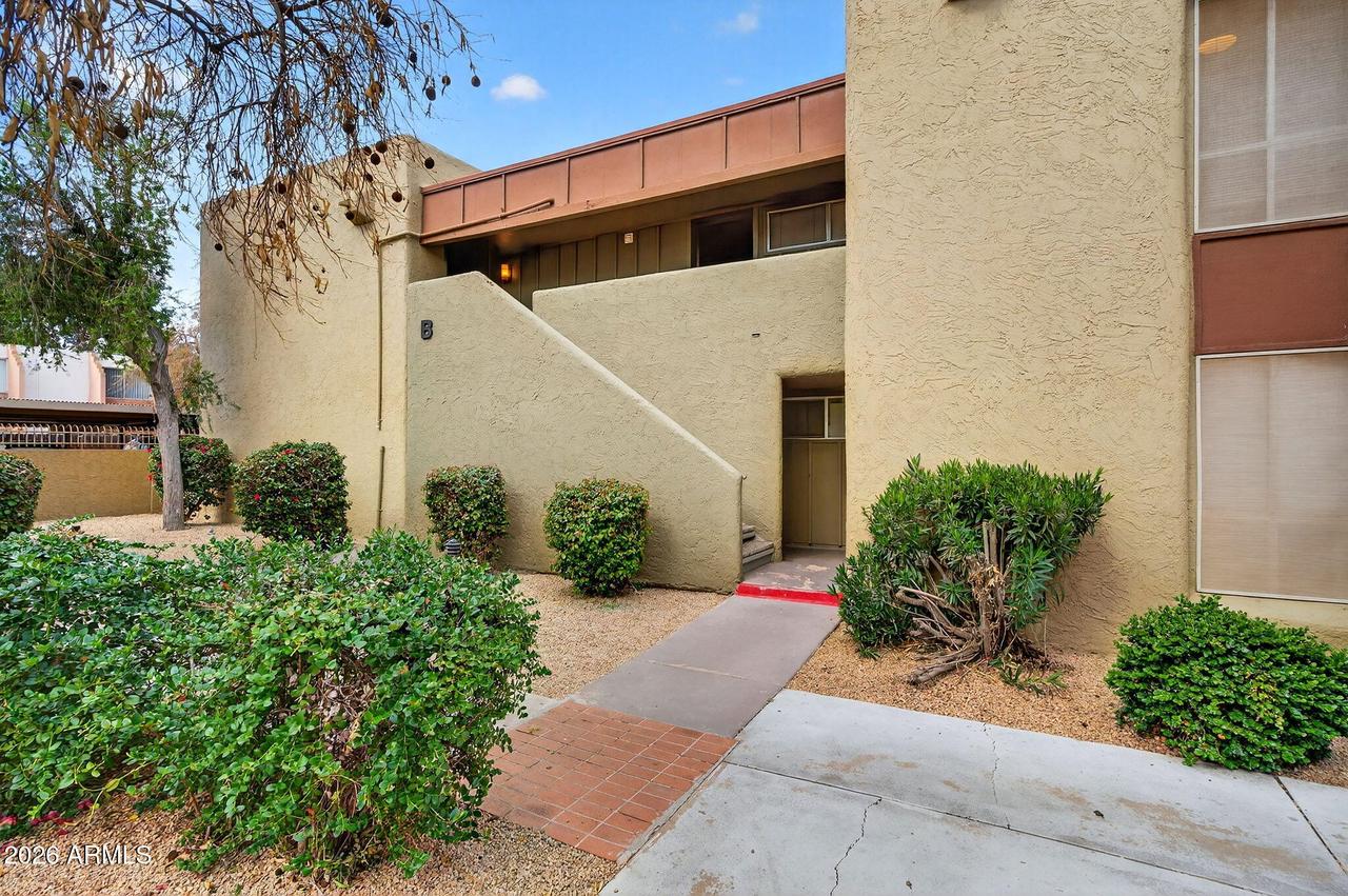 1701 W Tuckey Ln. #206, Phoenix, AZ 85015