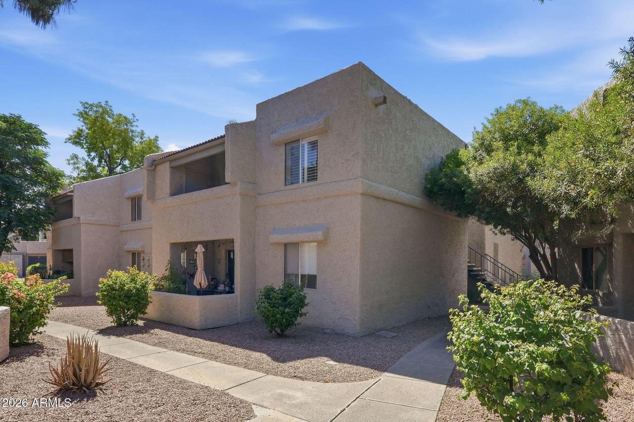 4444 E Paradise Village Pkwy. #252, Phoenix, AZ 85032