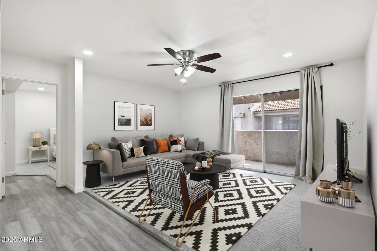 4444 E Paradise Village Pkwy. #251, Phoenix, AZ 85032