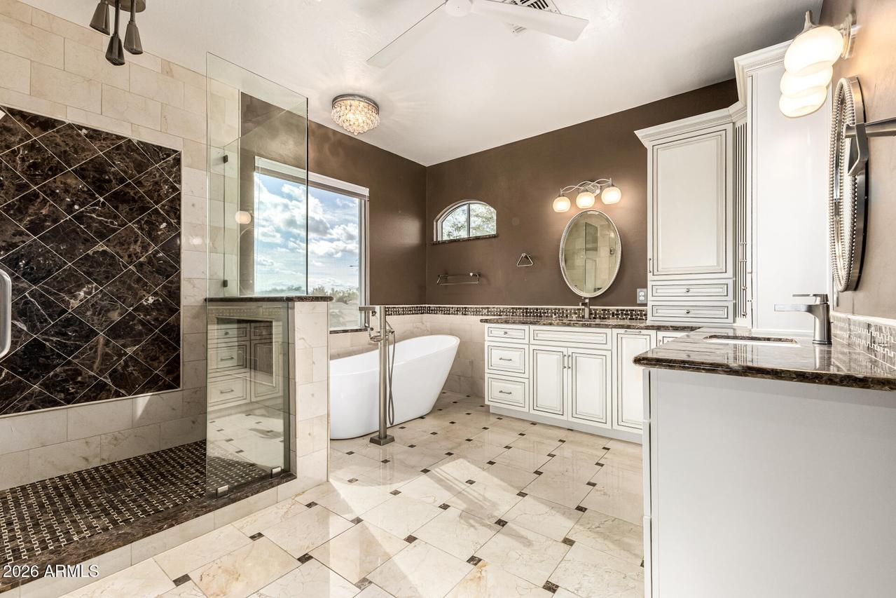 960 W Myrtle Dr., Chandler, AZ 85248