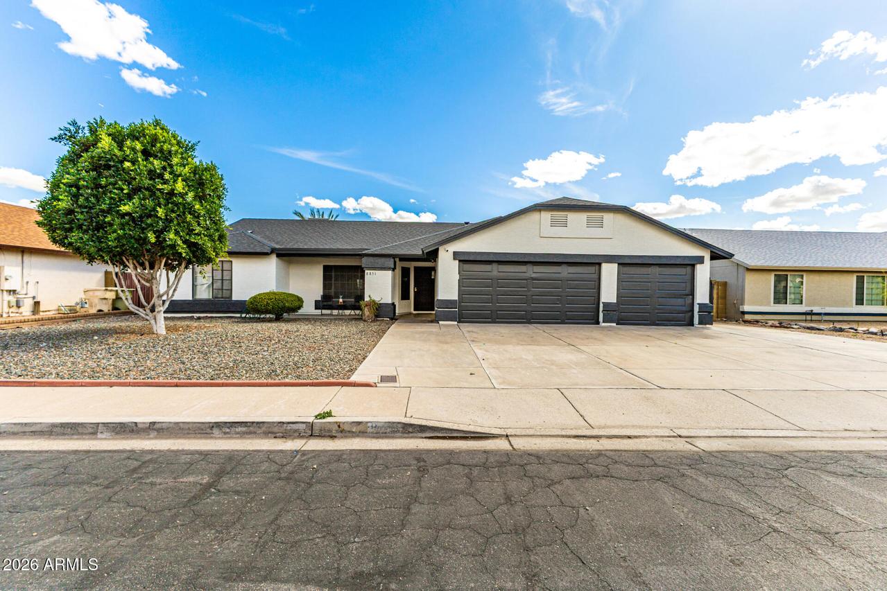 8851 W Keim Dr., Glendale, AZ 85305