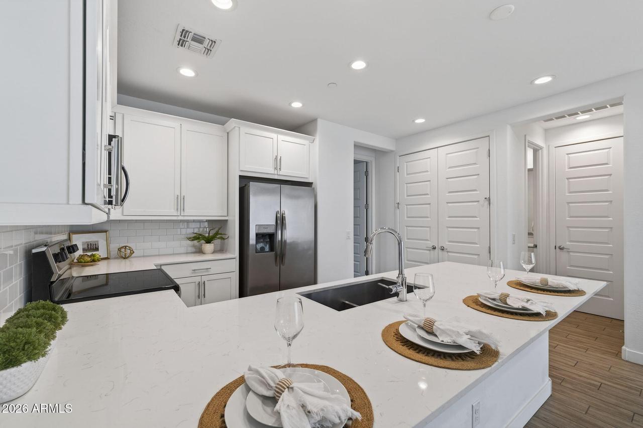 4637 S Jetty, Mesa, AZ 85212