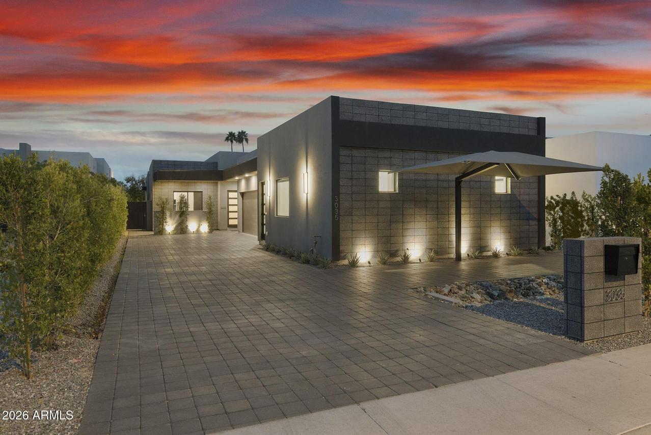 3035 E Coolidge St., Phoenix, AZ 85016