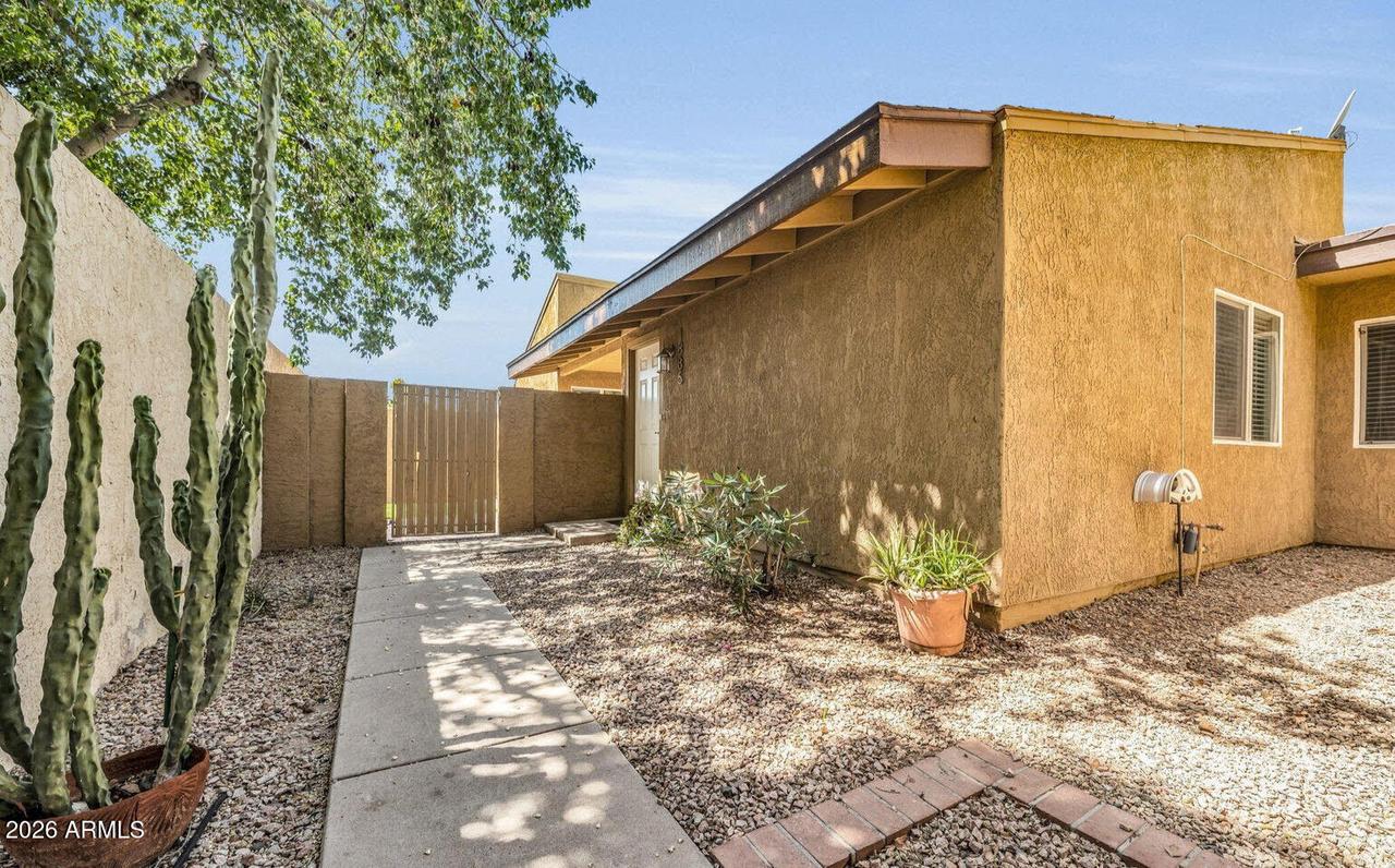 1885 E Kirkland Ln., Tempe, AZ 85281