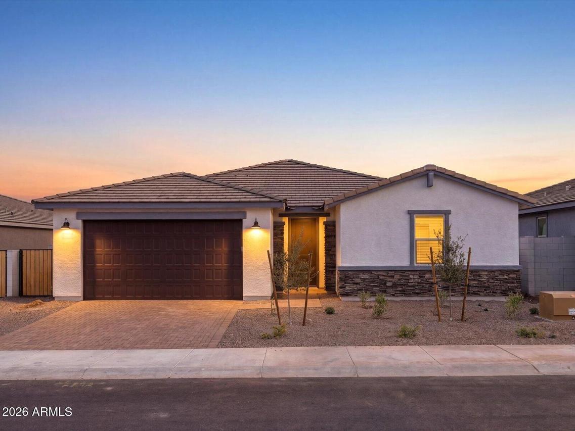 8074 N 185th Dr., Waddell, AZ 85355