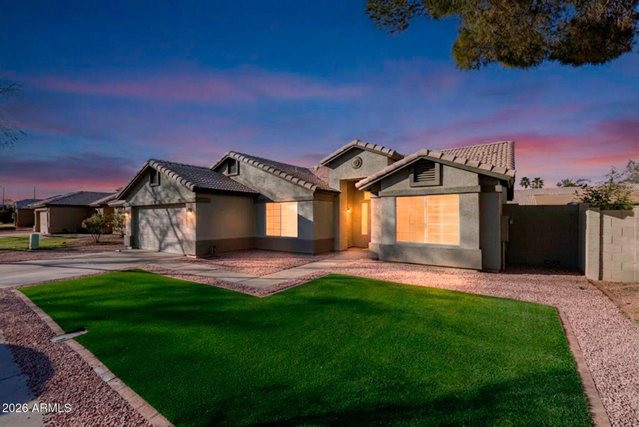 824 S Evergreen St., Chandler, AZ 85225