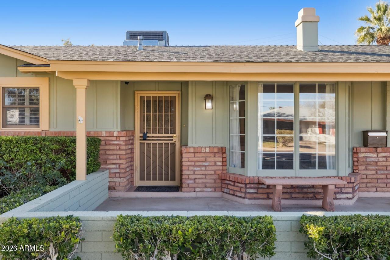 8111 E Monterey Way, Scottsdale, AZ 85251