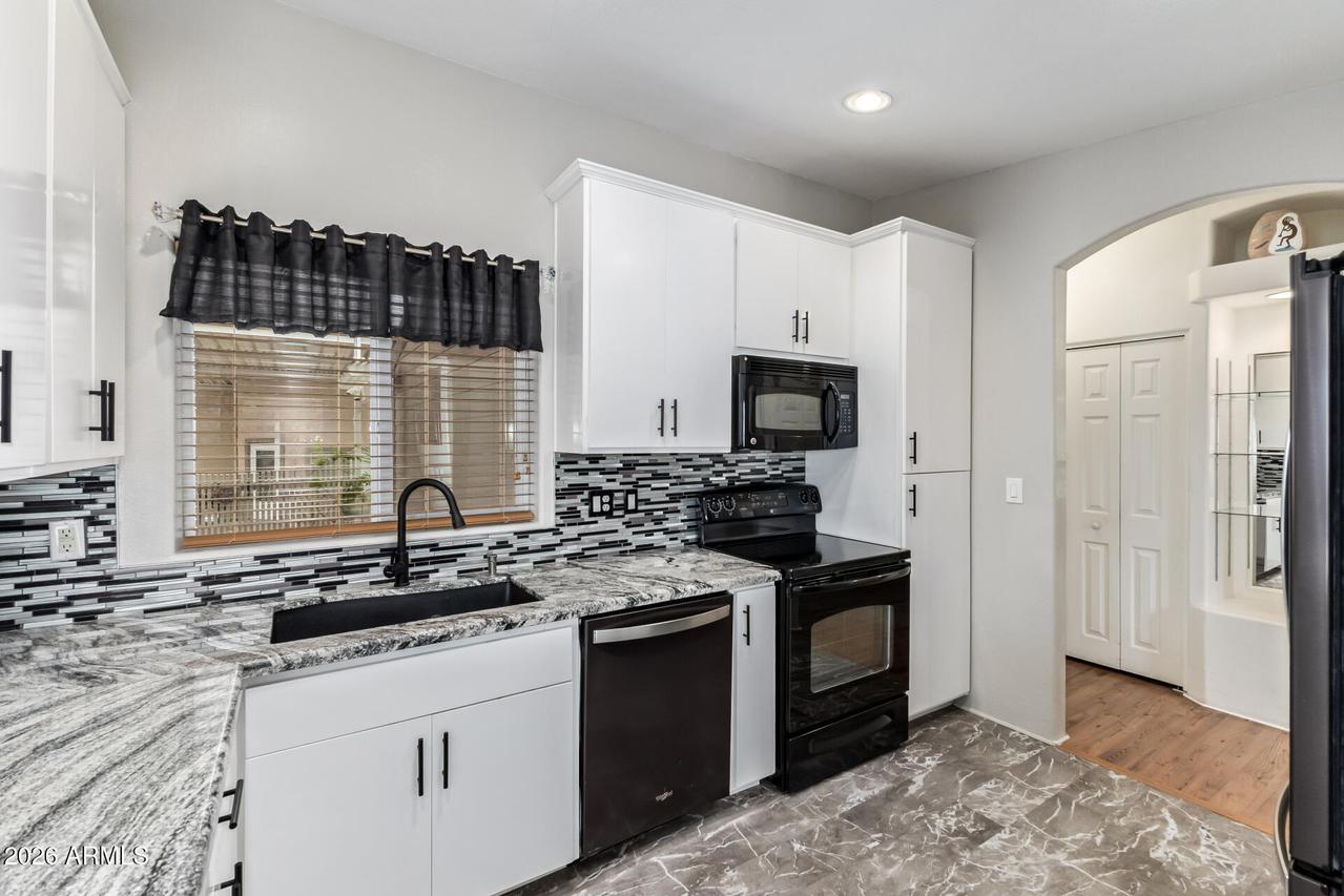 17200 W Bell Rd. #1048, Surprise, AZ 85374