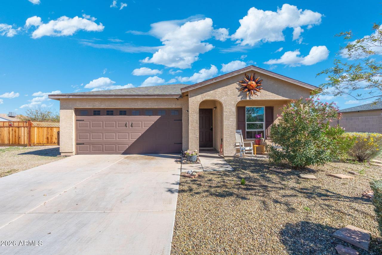 14423 S Capistrano Rd., Arizona City, AZ 85123