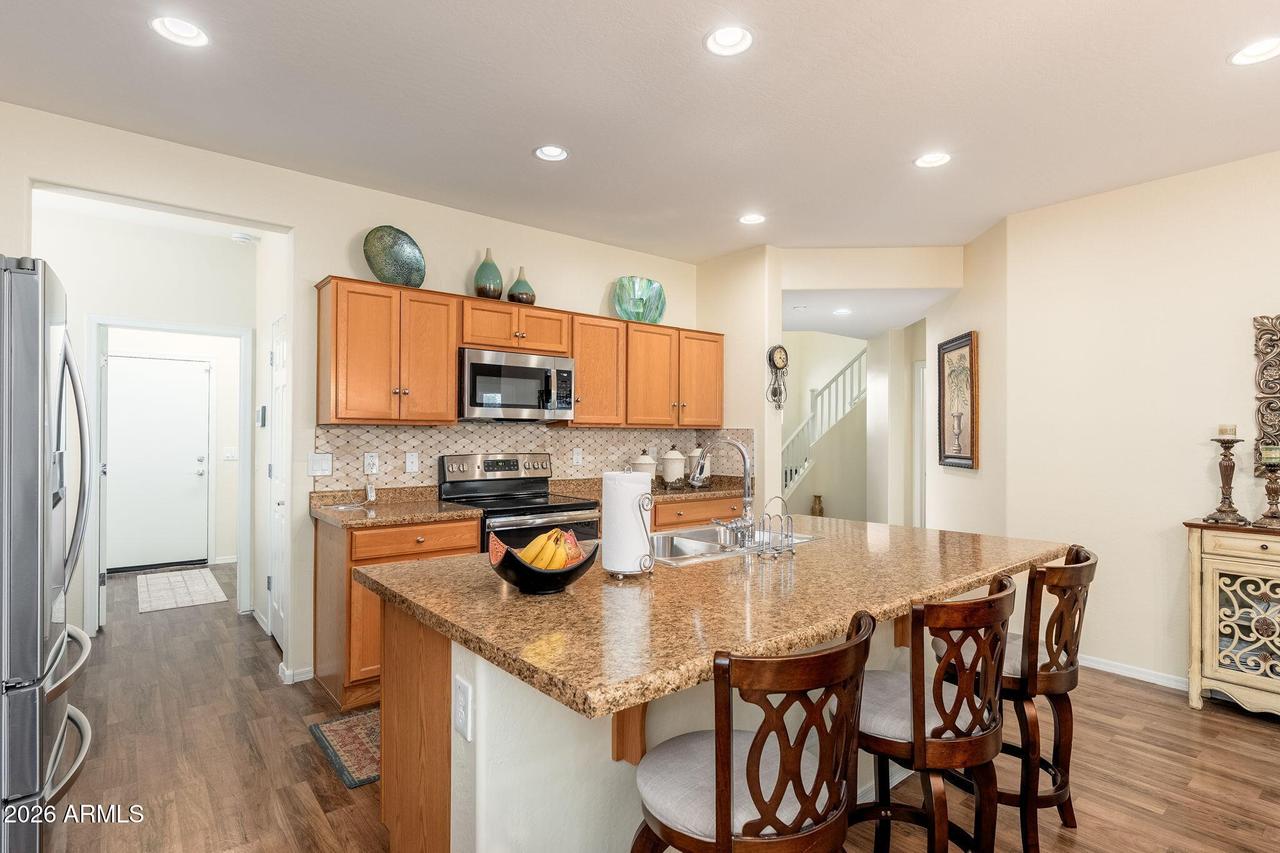 10190 W Los Gatos Dr., Peoria, AZ 85383