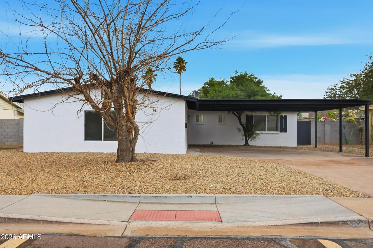 2437 E Larkspur Dr., Phoenix, AZ 85032