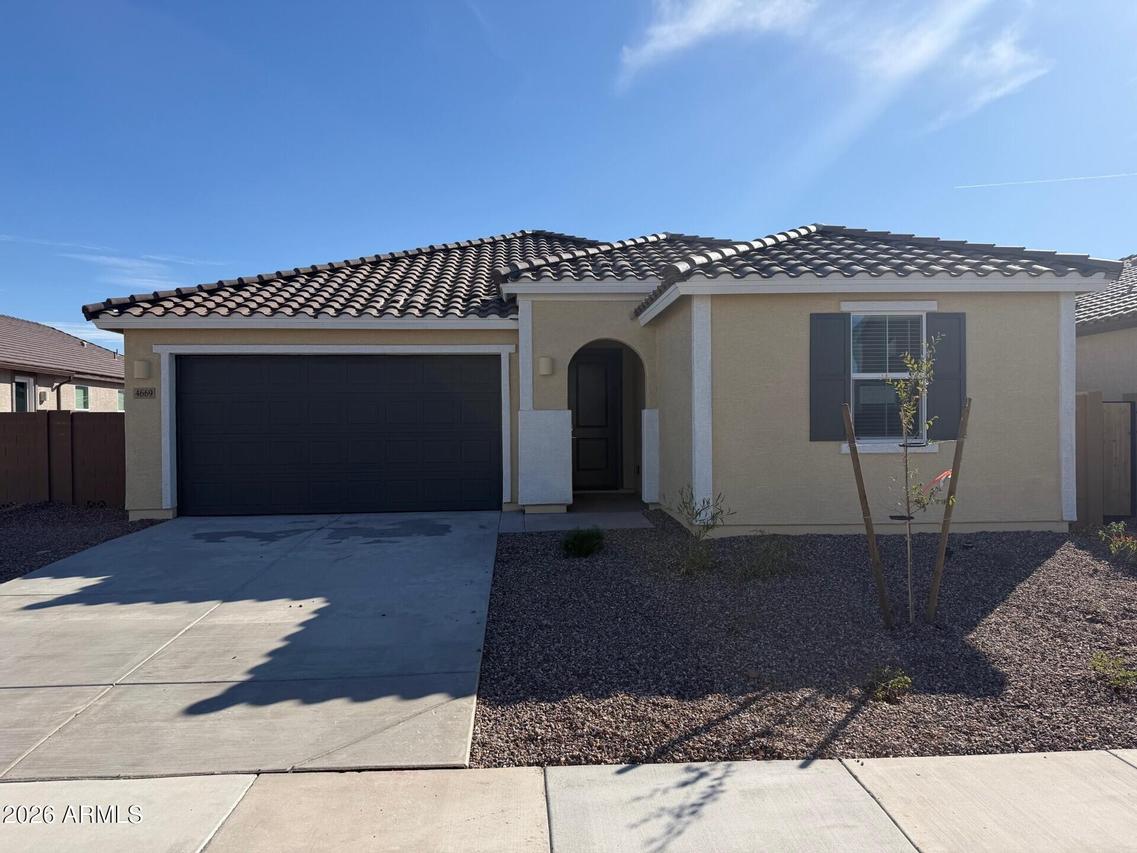 4669 E Shasta Dr., San Tan Valley, AZ 85143