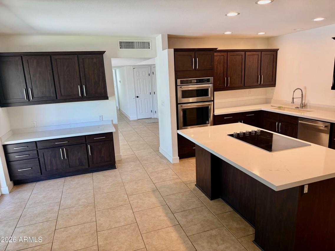 823 W Isabella Ave., Mesa, AZ 85210