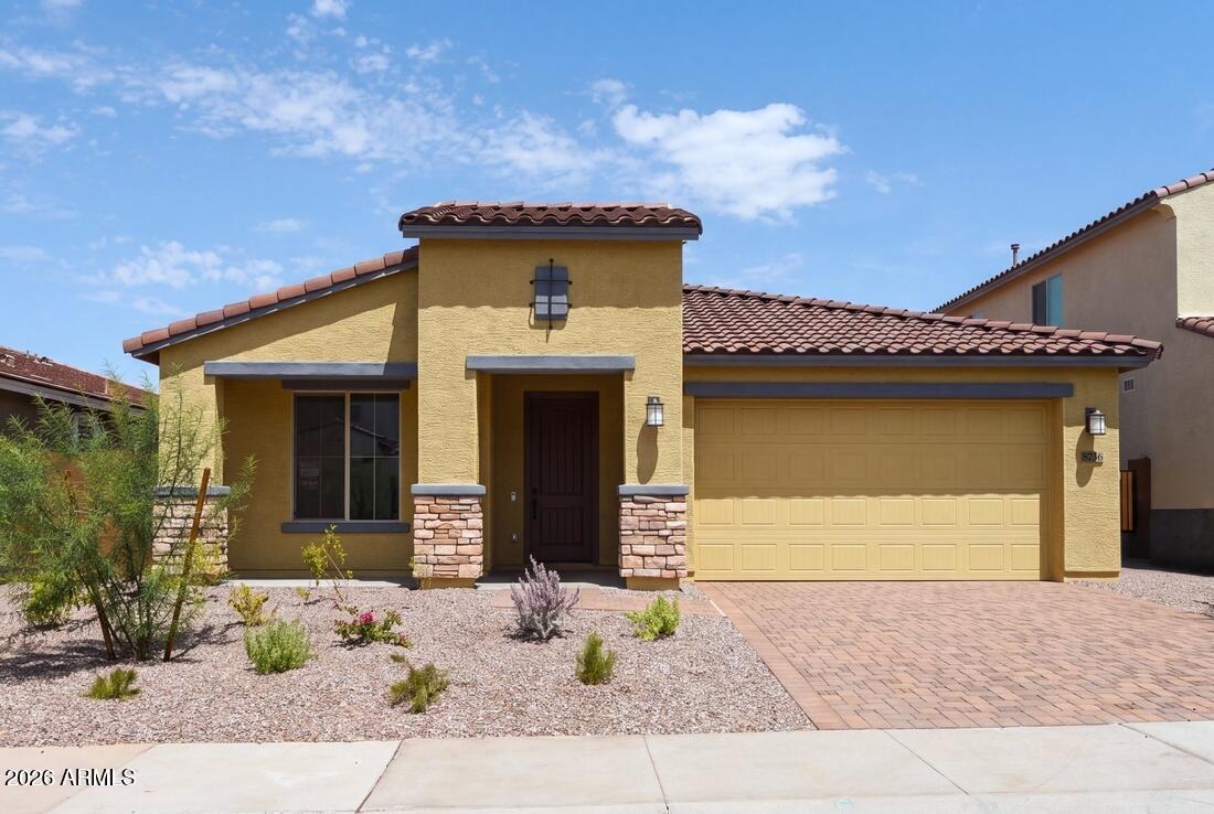 8736 W Colter St., Glendale, AZ 85305