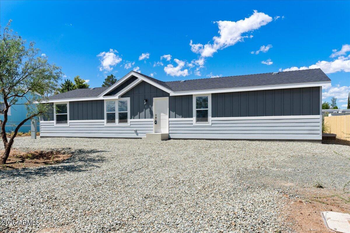 15364 S Black Mountain Rd., Mayer, AZ 86333