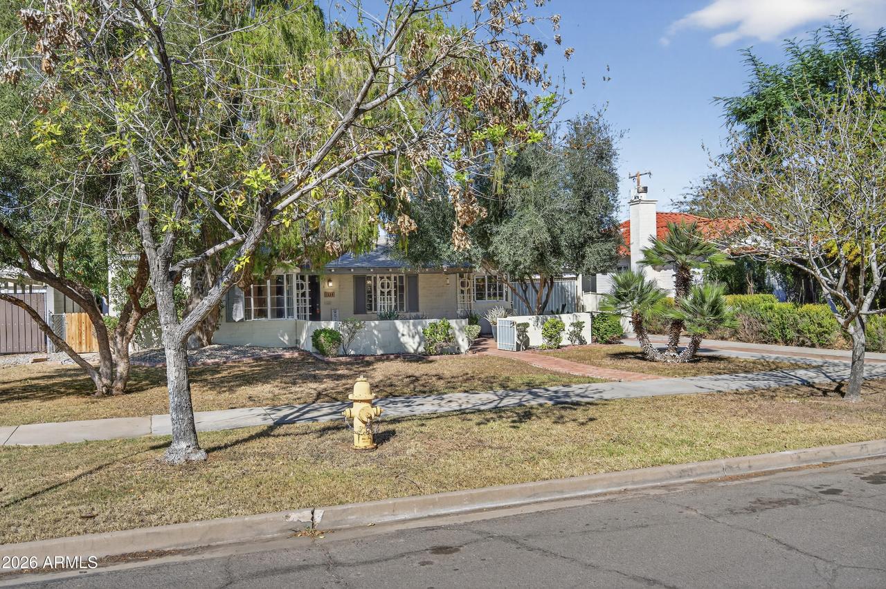 1526 W Wilshire Dr., Phoenix, AZ 85007