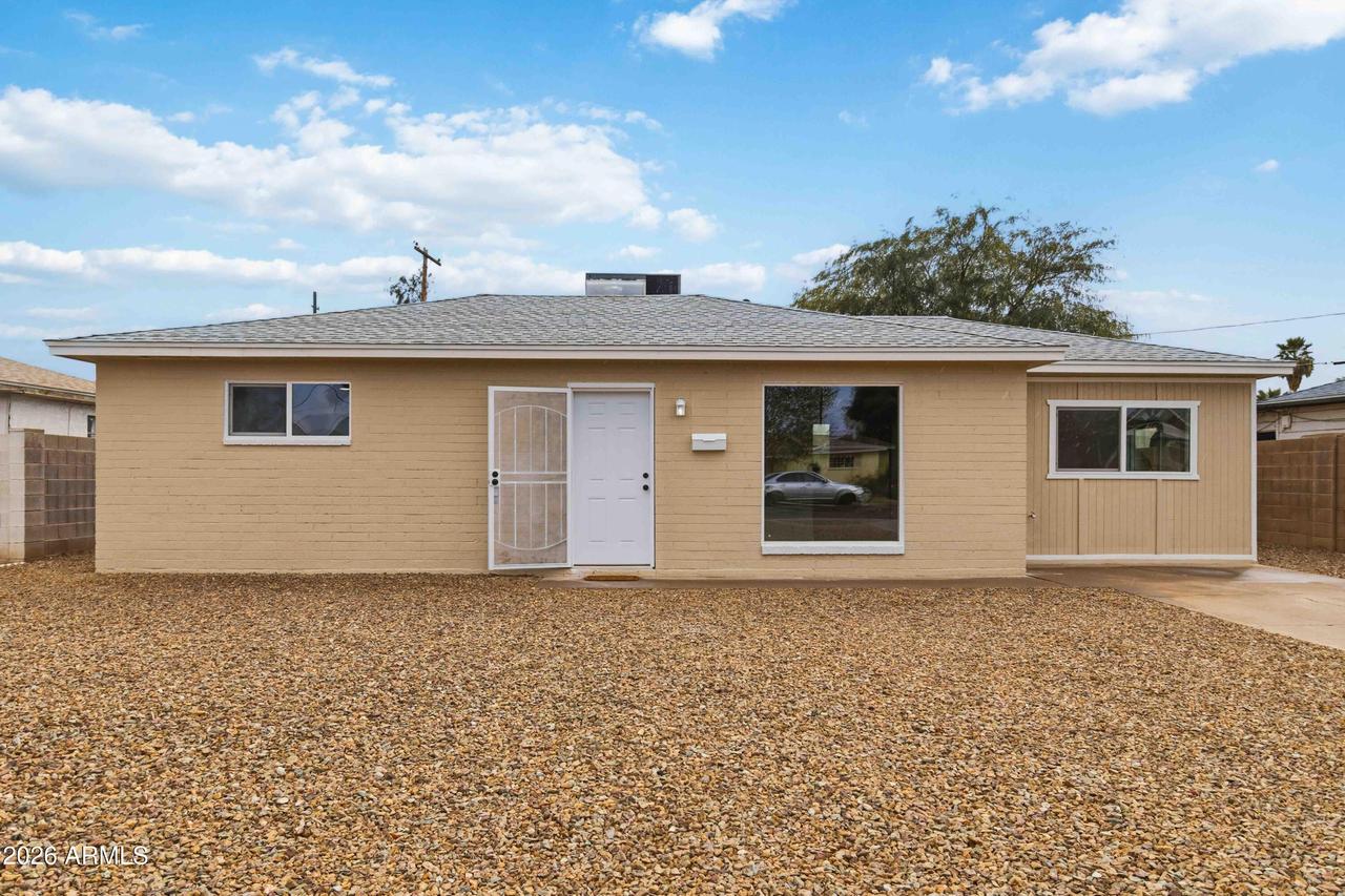 3001 W Loma Ln., Phoenix, AZ 85051