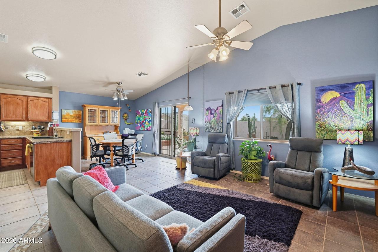 9069 W Raven Dr., Arizona City, AZ 85123