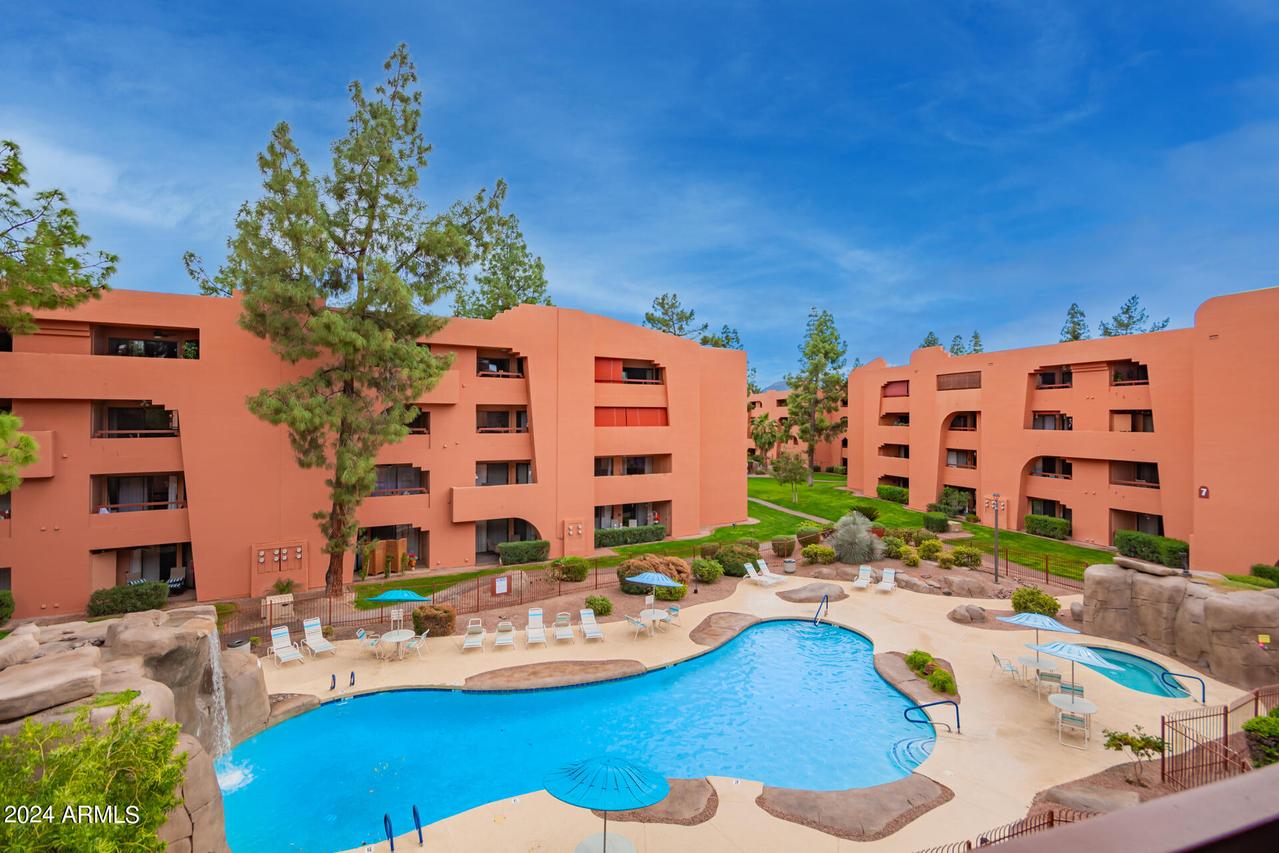 12222 N Paradise Village Pkwy. #346, Phoenix, AZ 85032