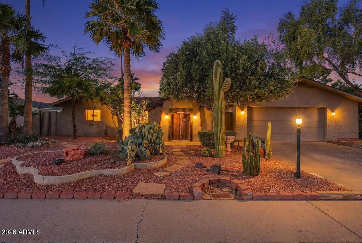 7210 N 17th Ave., Phoenix, AZ 85021