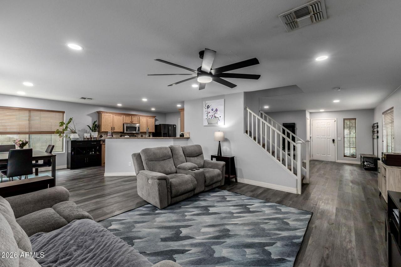 23219 N 21st Pl., Phoenix, AZ 85024