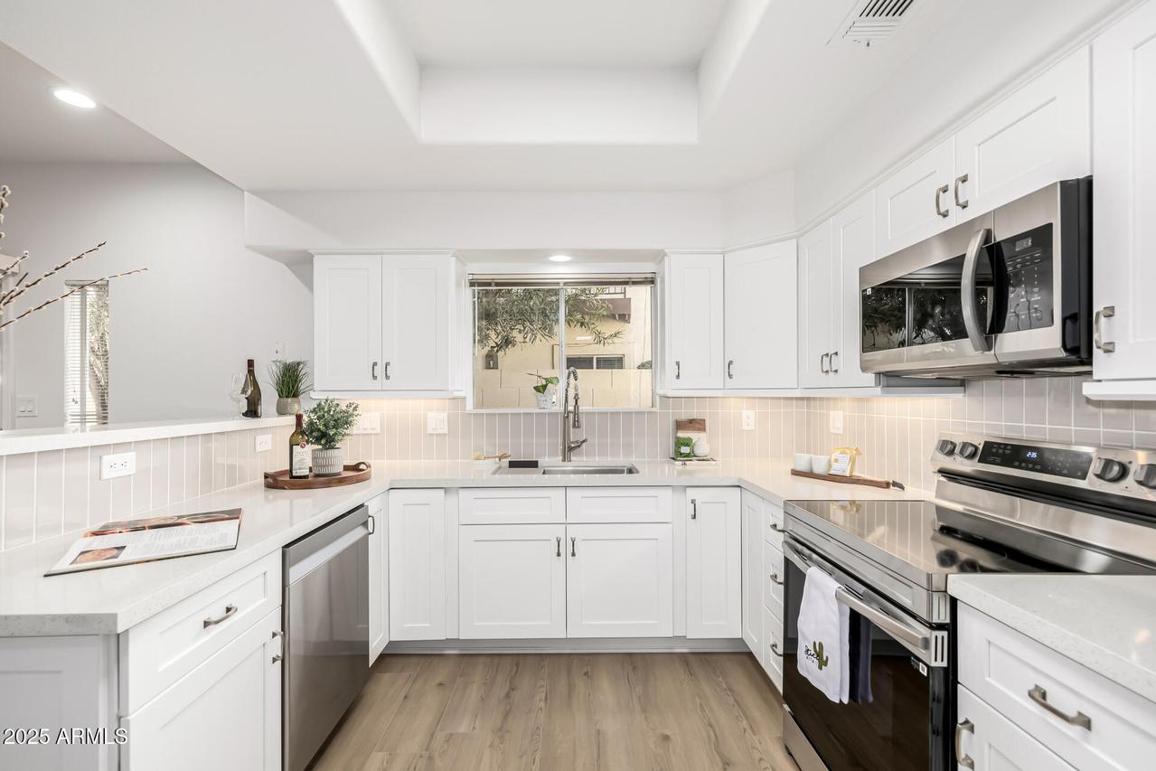 8829 S 51st St. #3, Phoenix, AZ 85044