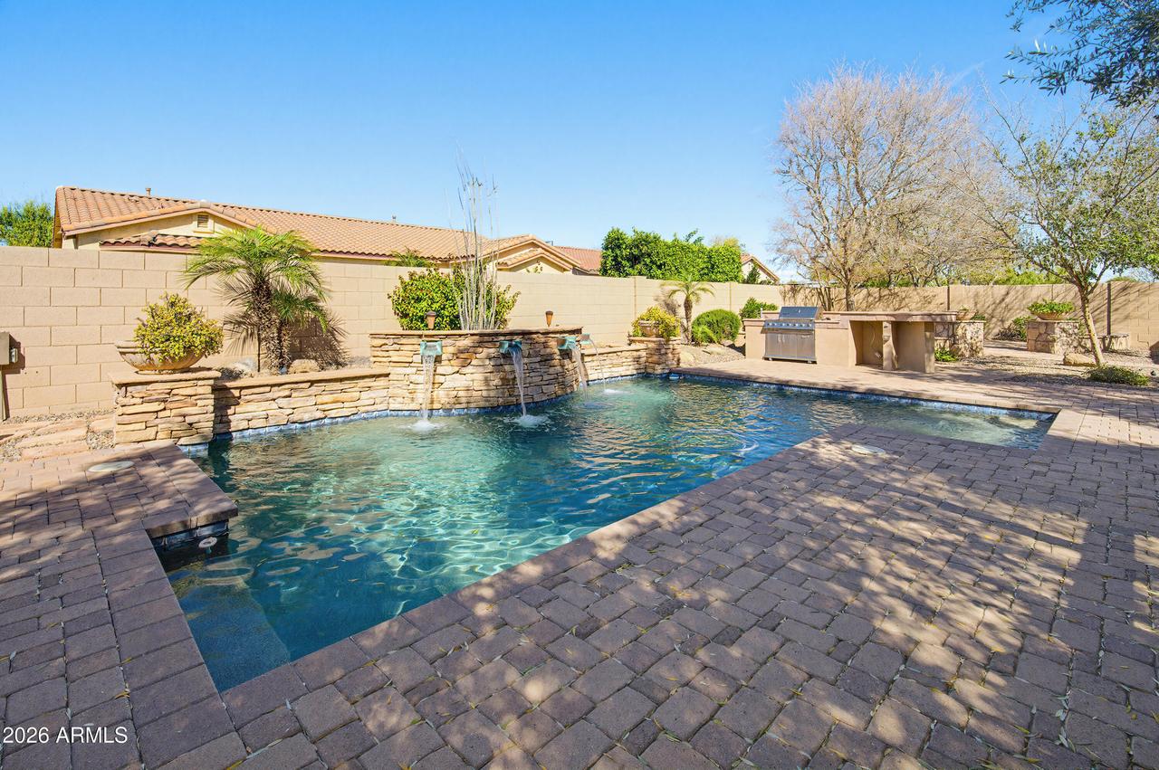 2406 E Glacier Pl., Chandler, AZ 85249
