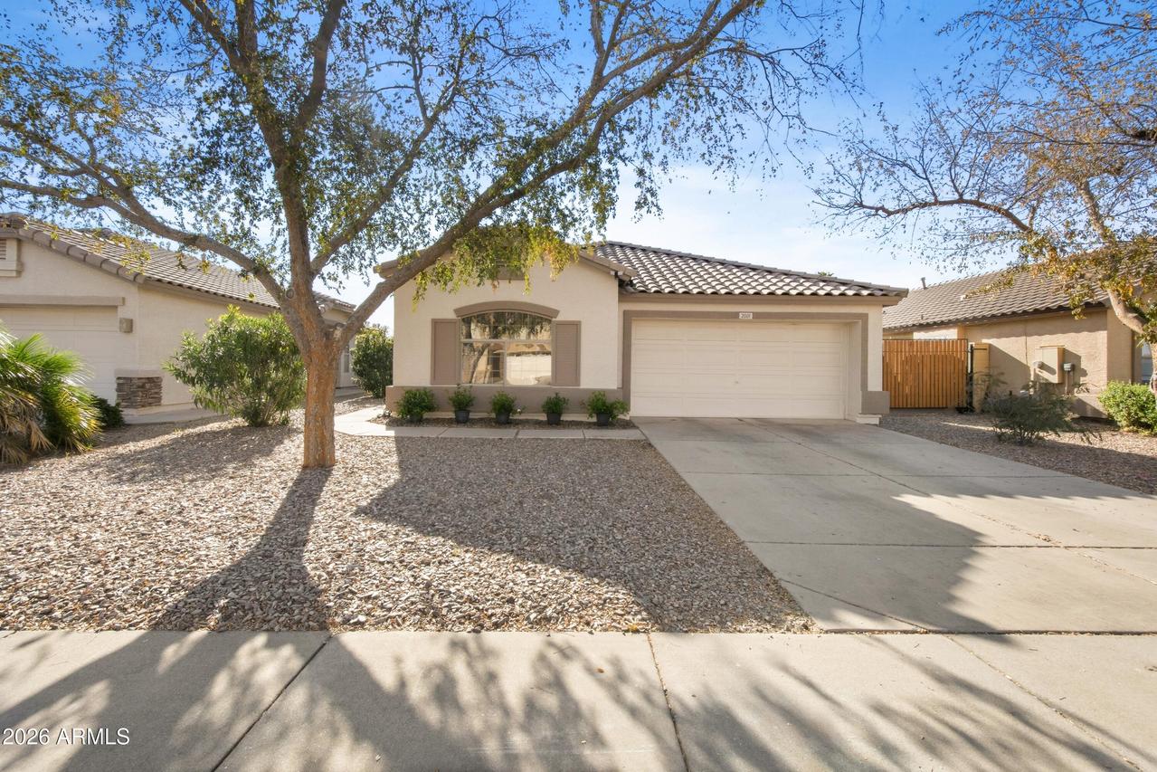 2001 S Bahama Dr., Gilbert, AZ 85295