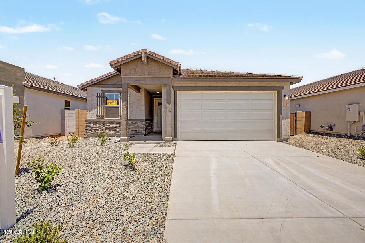 2020 E Gordal Dr., San Tan Valley, AZ 85140