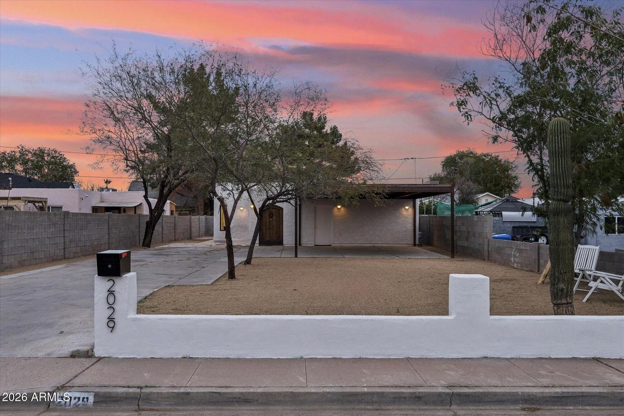 2029 N 22nd Pl., Phoenix, AZ 85006