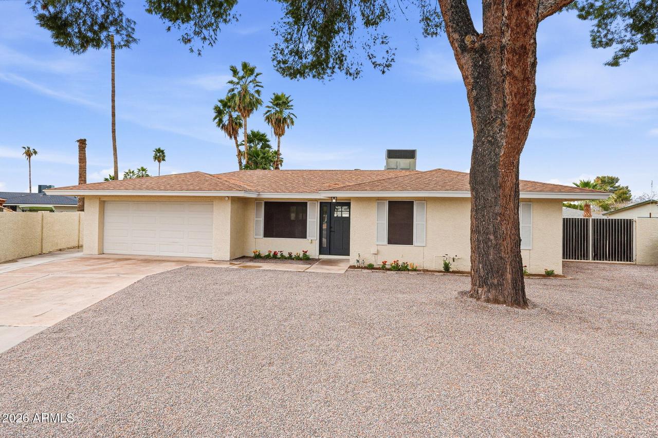 1304 E Hackamore St., Mesa, AZ 85203