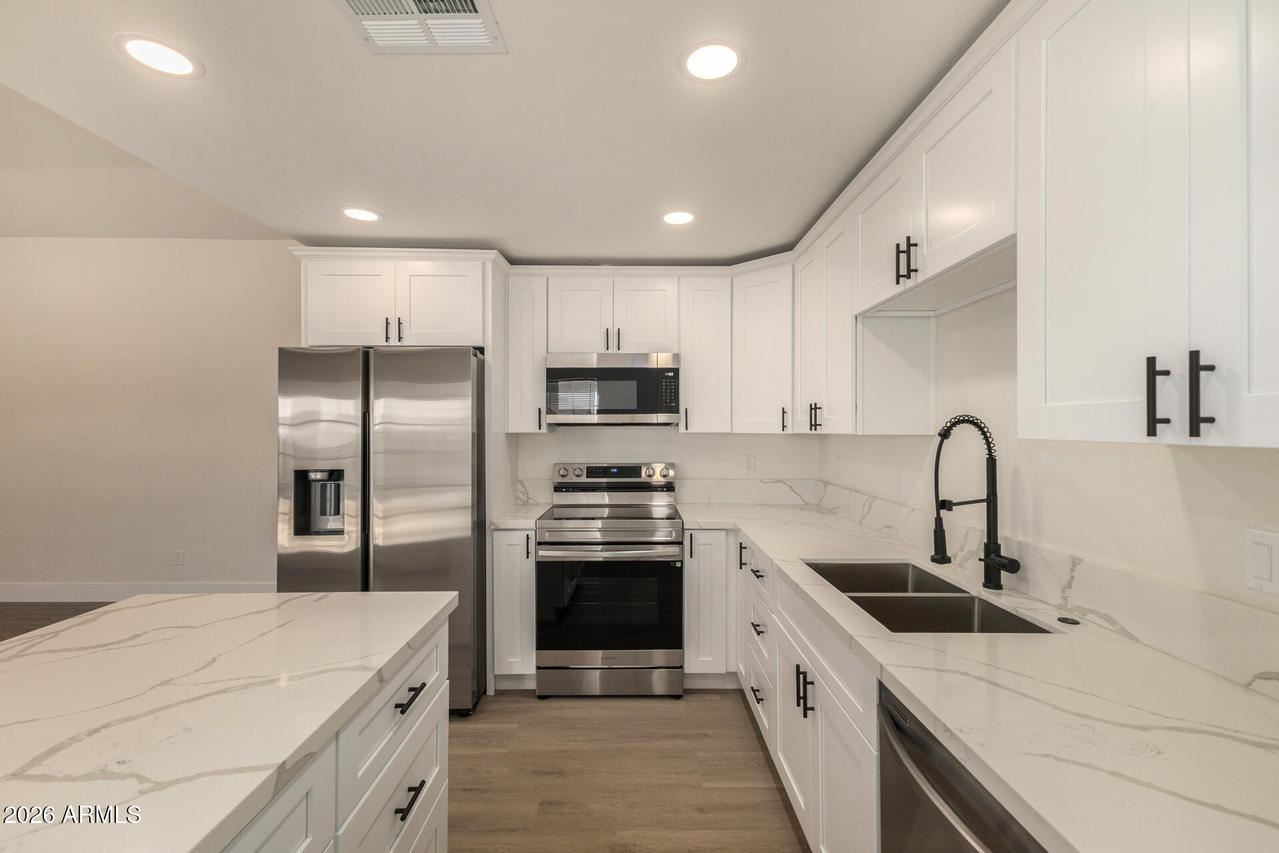 6929 W Monte Vista Rd., Phoenix, AZ 85035