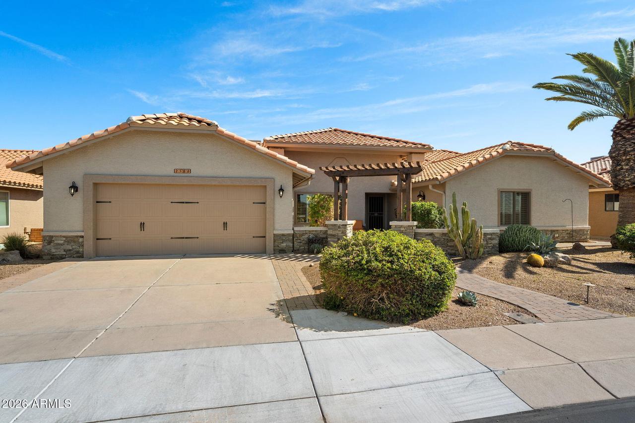 2566 Leisure World, Mesa, AZ 85206