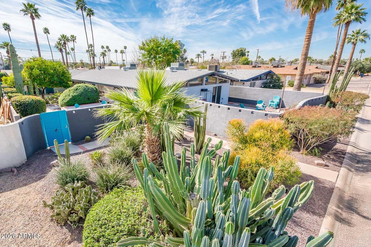 2727 E Montecito Ave., Phoenix, AZ 85016