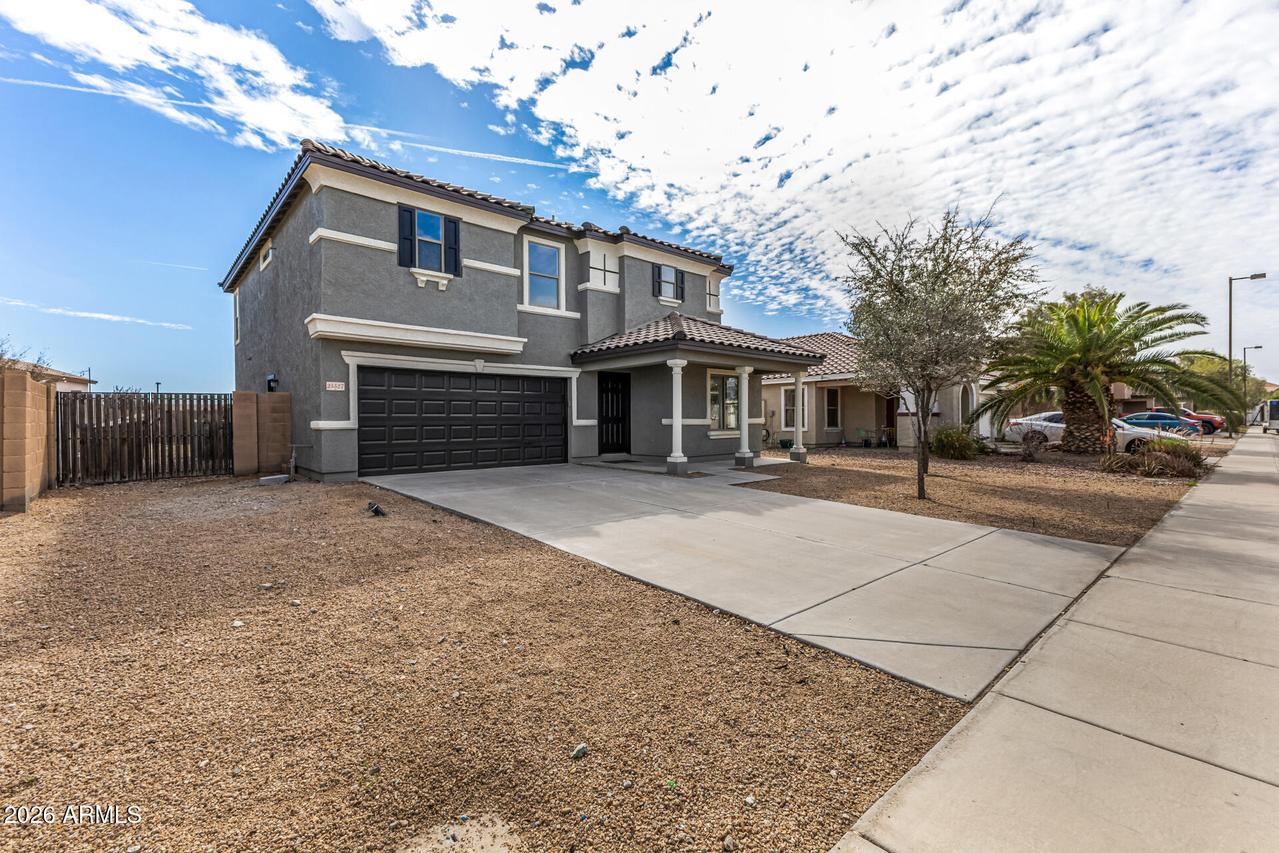 25527 W Burgess Ln., Buckeye, AZ 85326