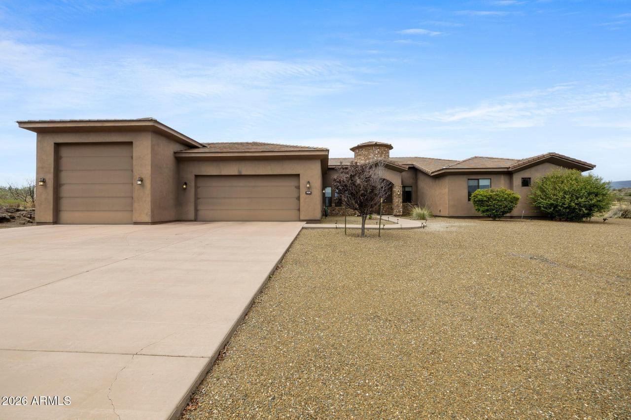 15035 E Countryside Rd., Mayer, AZ 86333