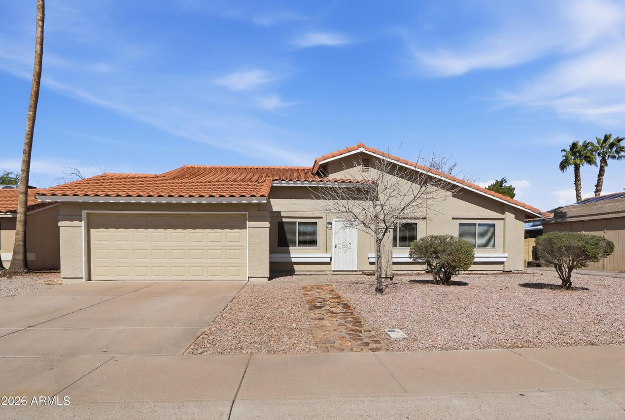 2224 W Manor St., Chandler, AZ 85224