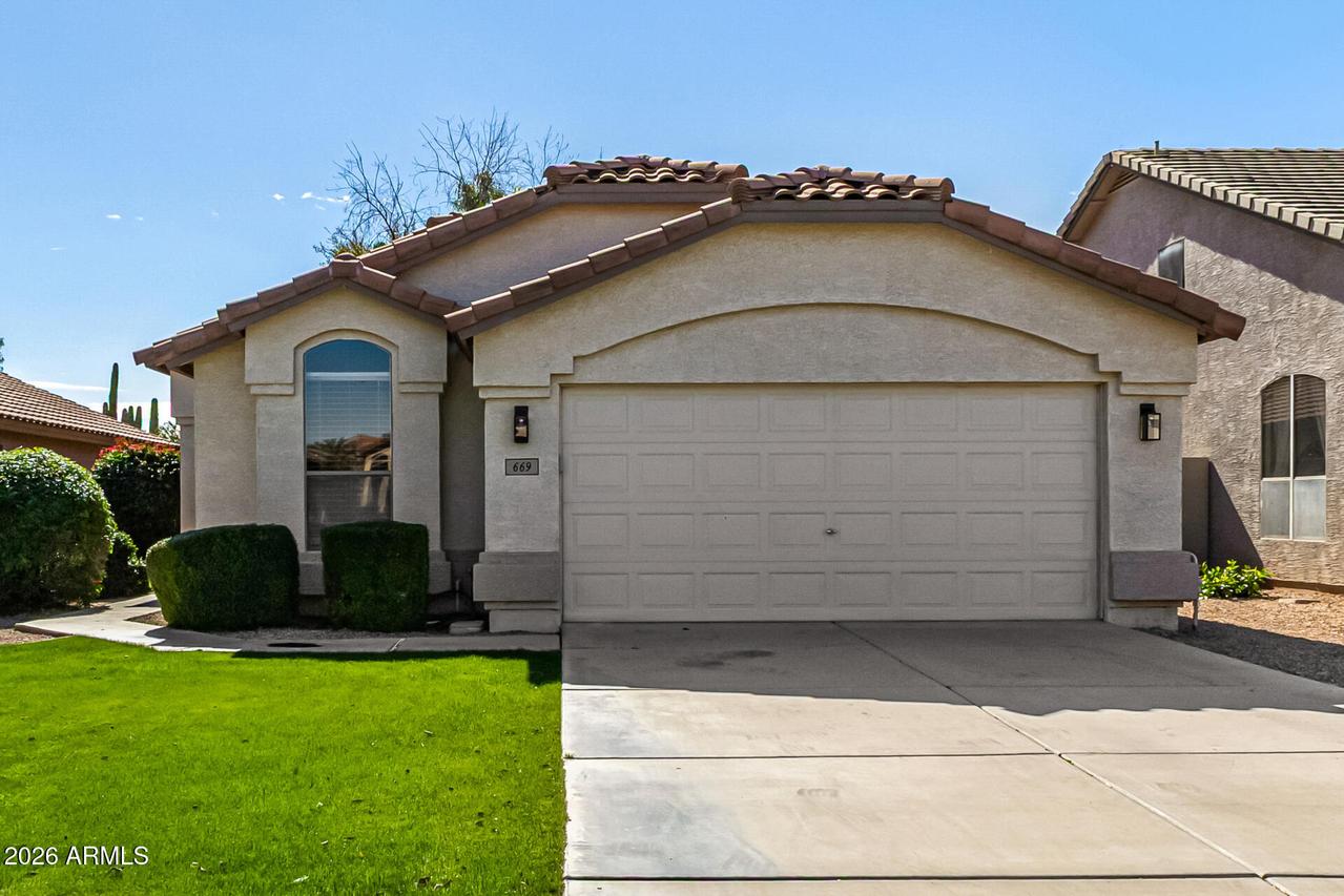 669 E Cathy Dr., Gilbert, AZ 85296