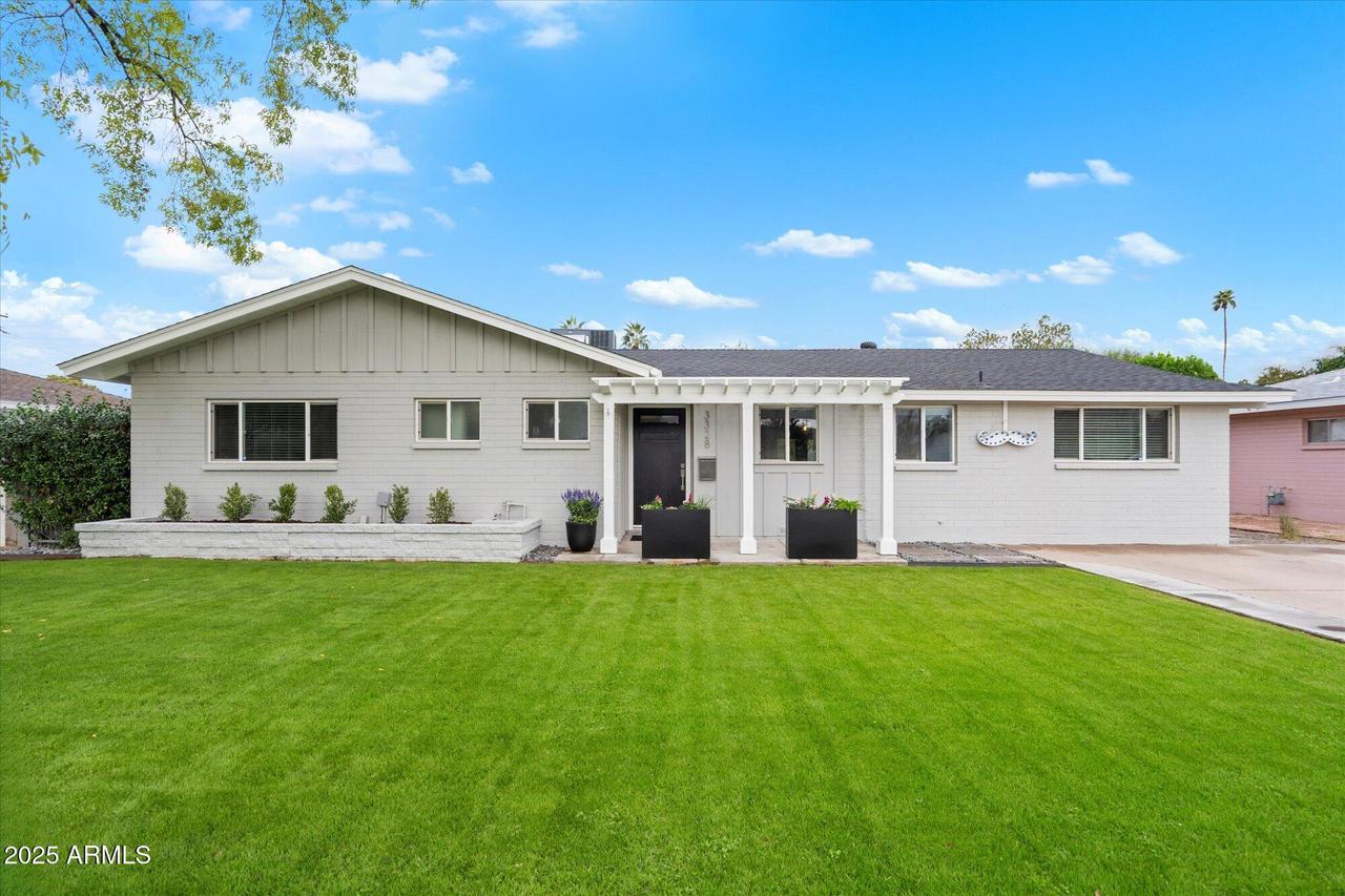 3328 E Turney Ave., Phoenix, AZ 85018