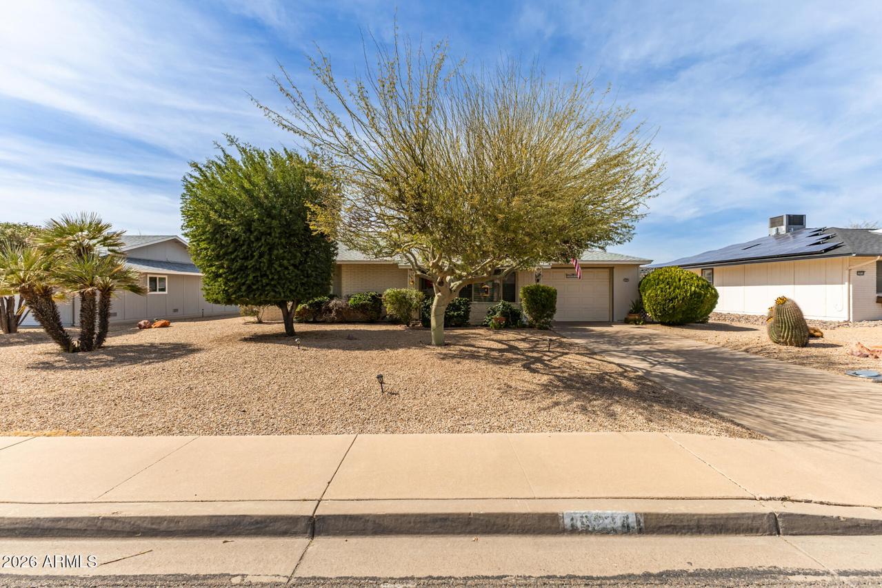 19214 N 133rd Ave., Sun City West, AZ 85375