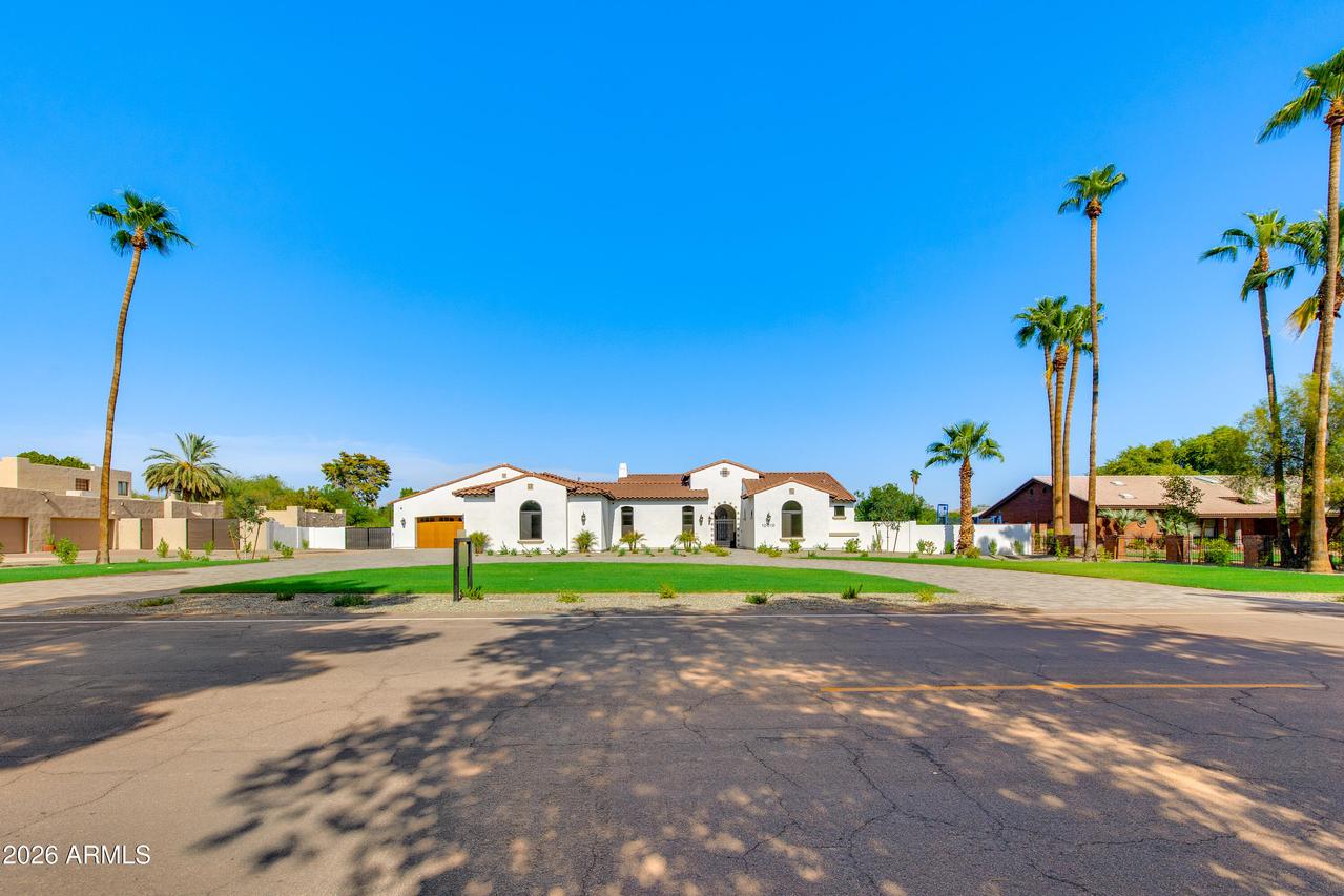 10019 N 56th St., Paradise Valley, AZ 85253