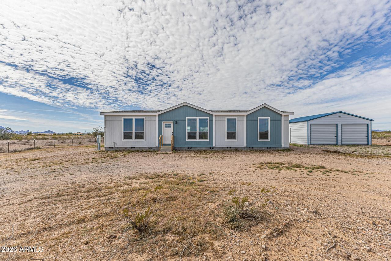 6518 N 416th Dr., Tonopah, AZ 85354