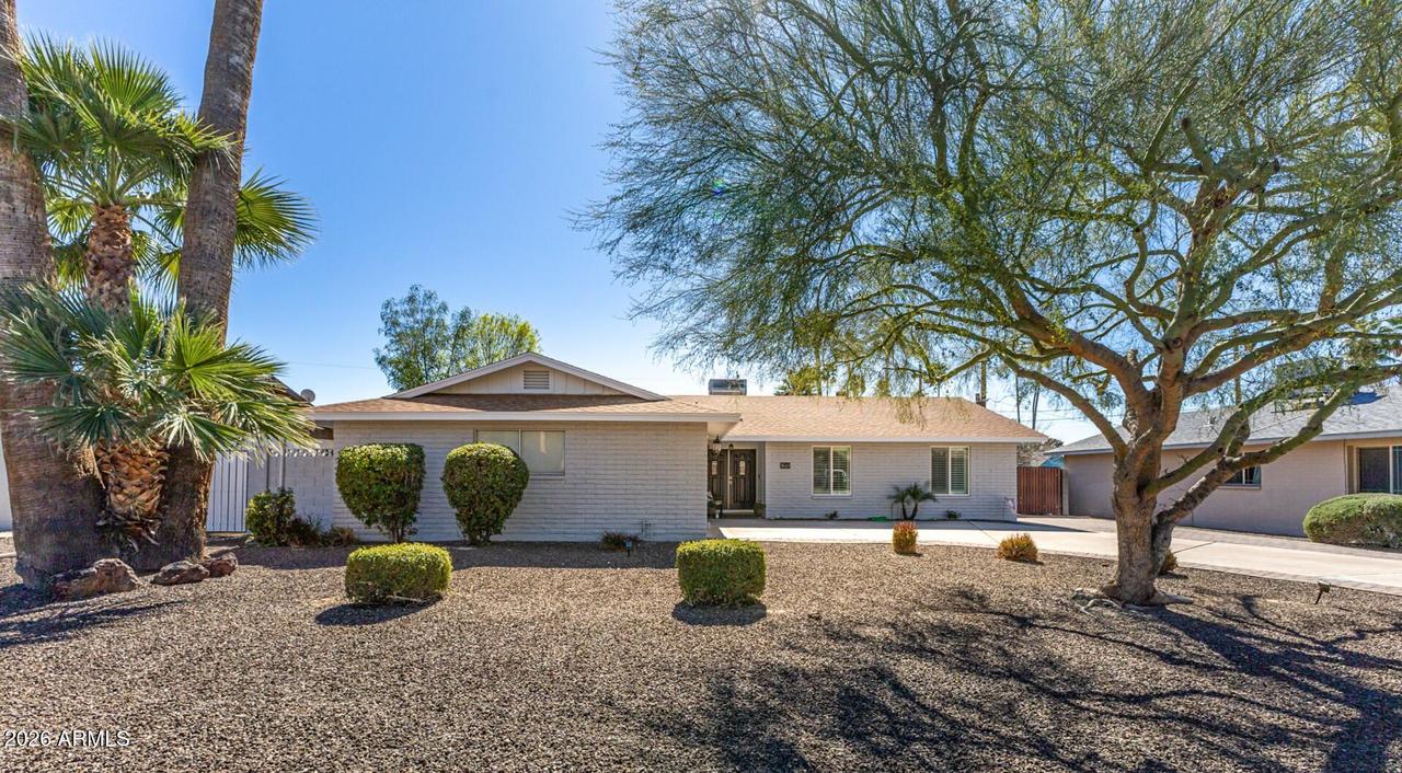 1649 W Loma Ln., Phoenix, AZ 85021